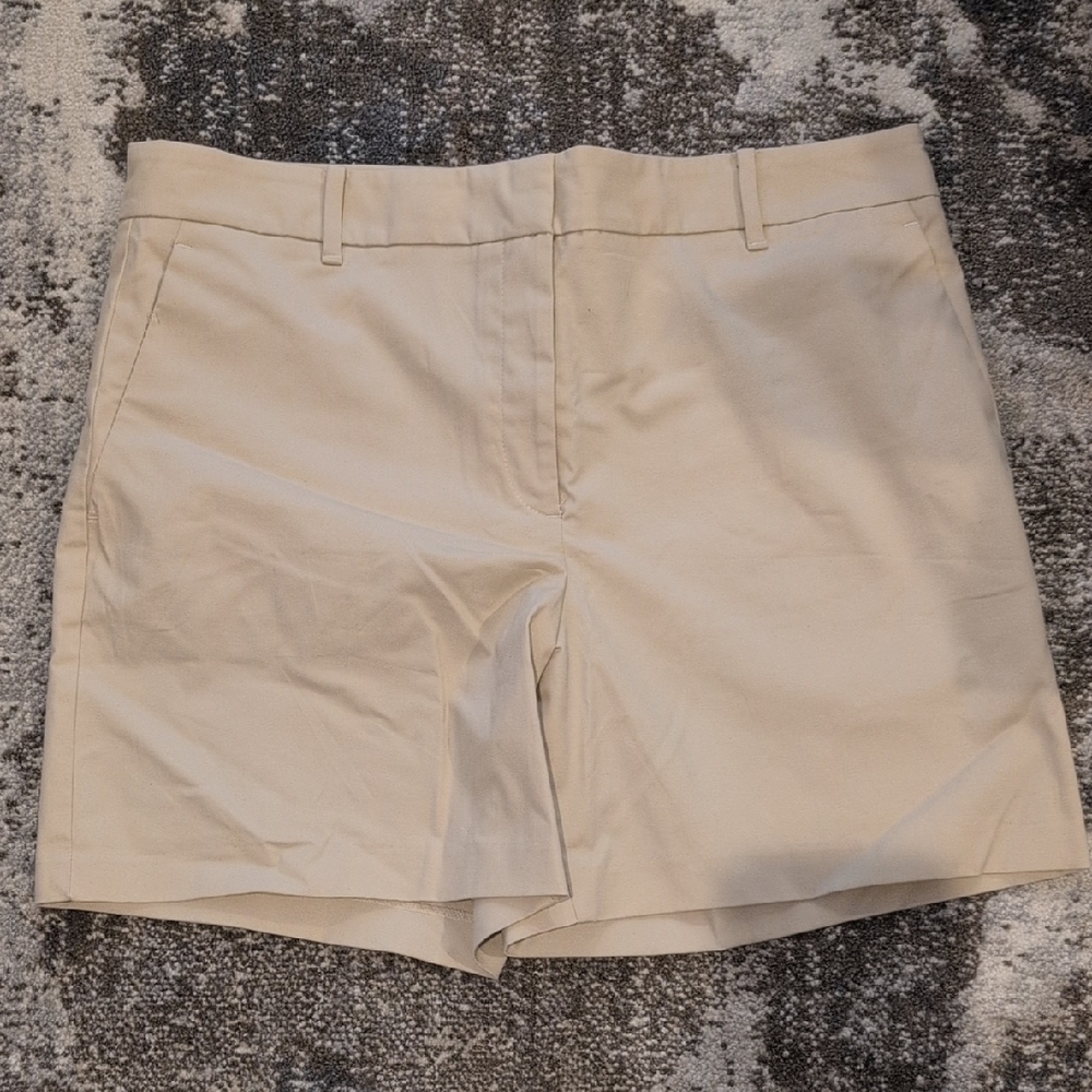 Ann Taylor Cream Women's Bermudas